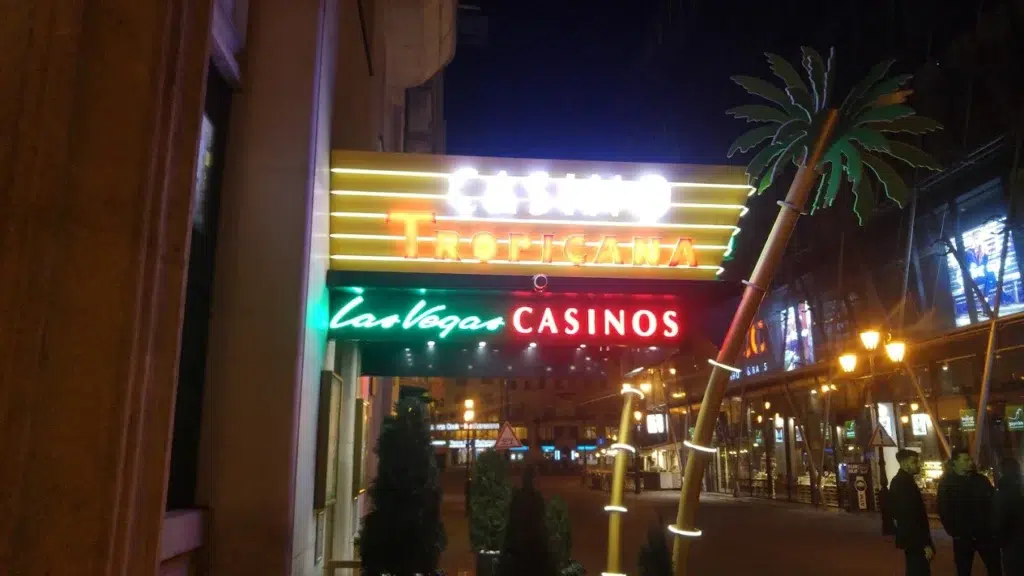 las vegas casino tropicana vélemények